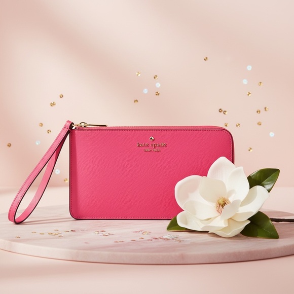kate spade Handbags - Kate Spade Pink Wristlet Clutch | New With Tags